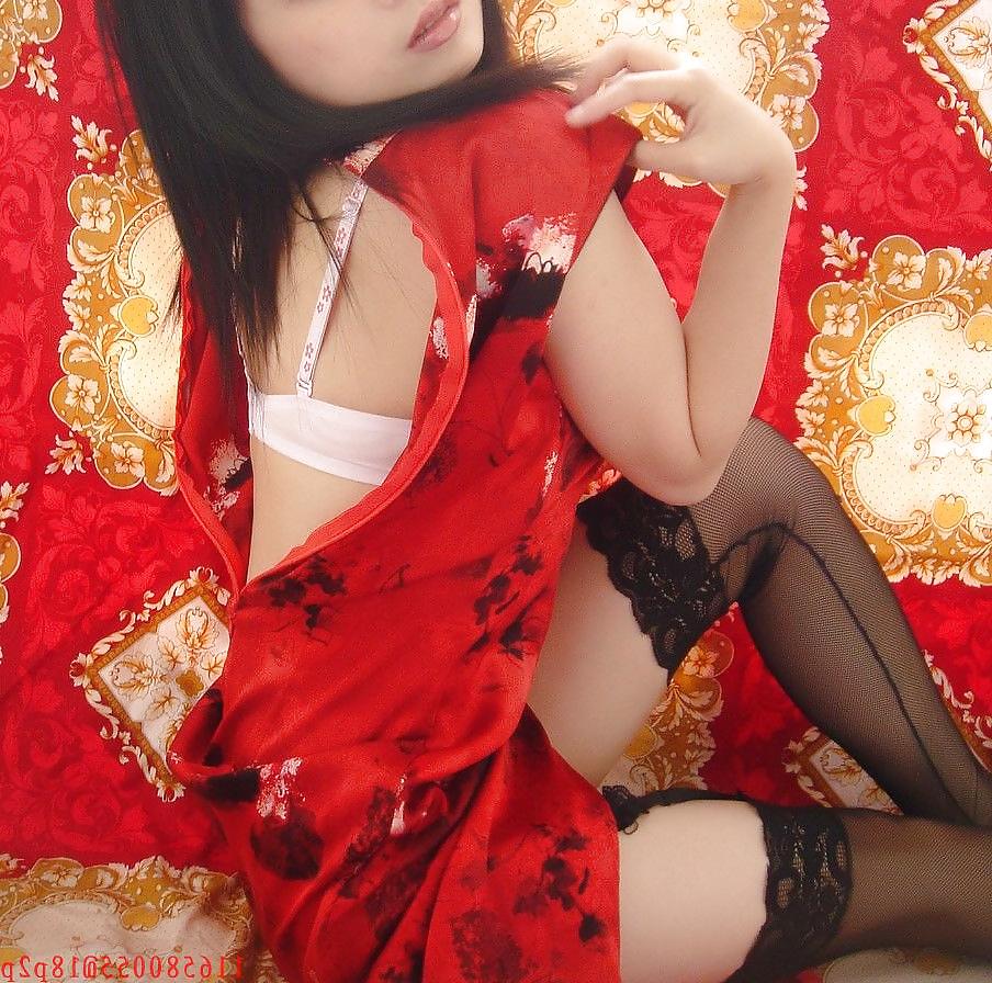 24P Chinese woman1 - cheongsam
