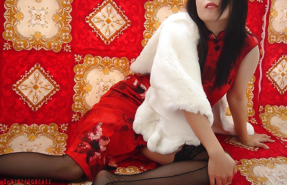 24P Chinese woman1 - cheongsam