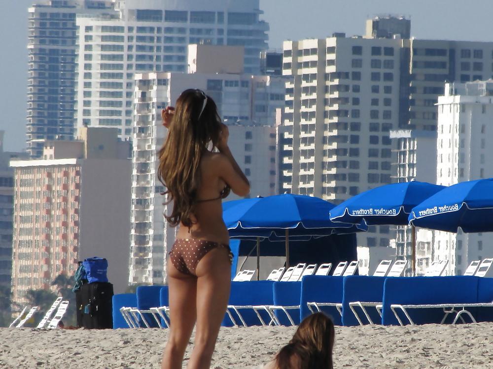 19P Miami Thong Time 