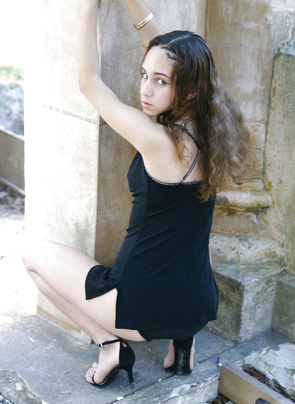 14P Hotlegs-miniskirt babe59