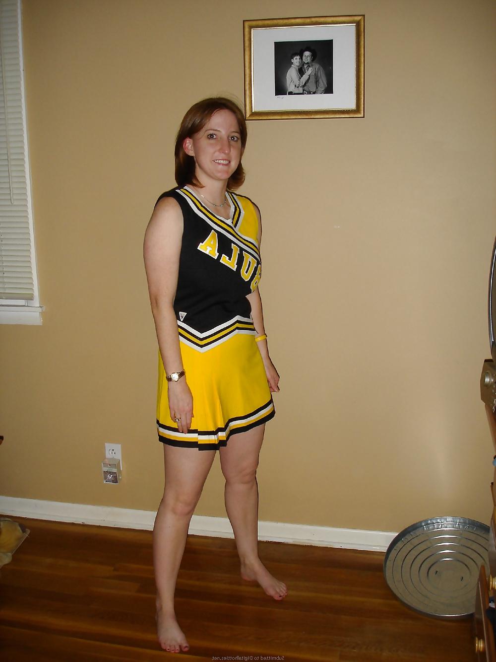 25P Cheerleader Girlfriend