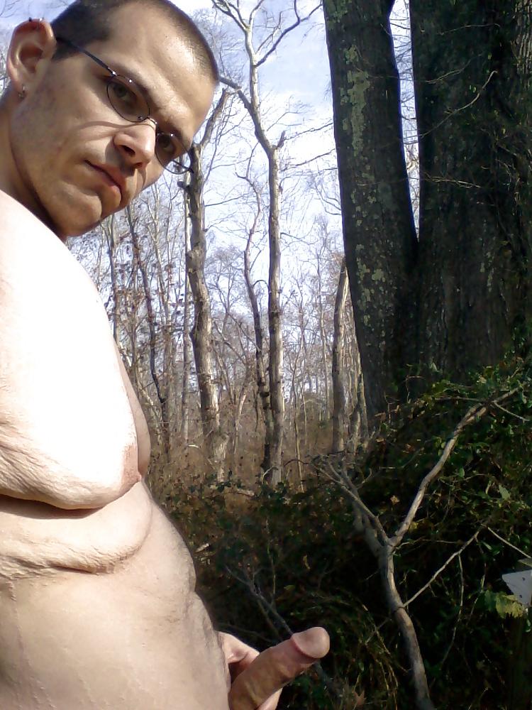 9P Chub Naked In The Woods