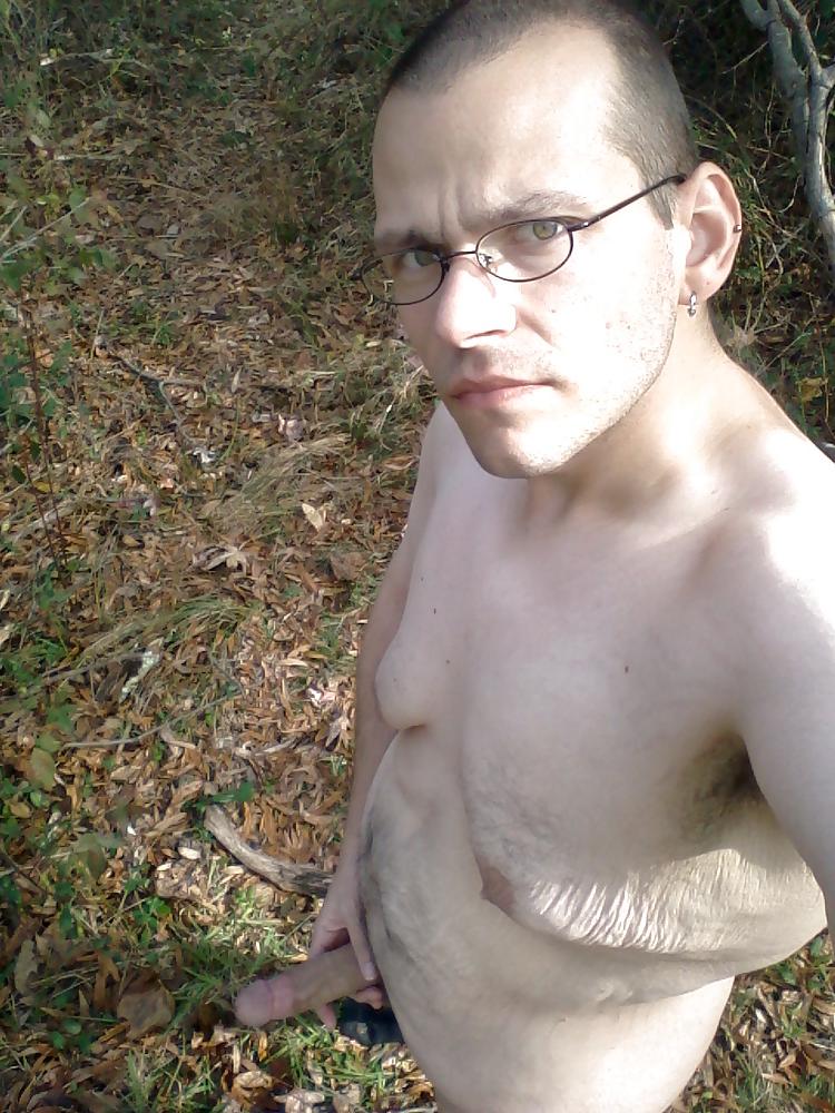 9P Chub Naked In The Woods