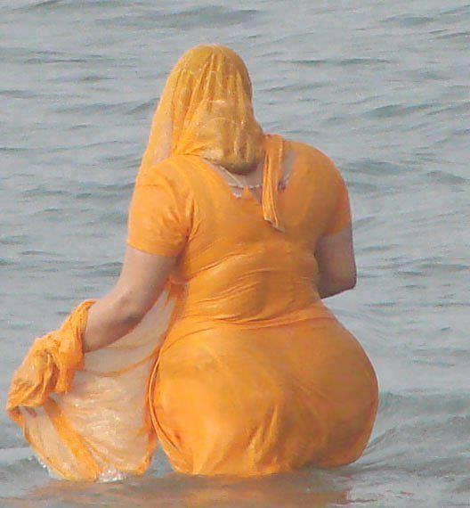 15P Arabian big ass