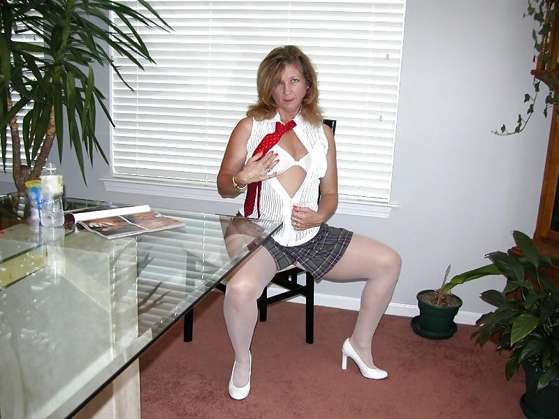 19P Is prepared to play with her toy