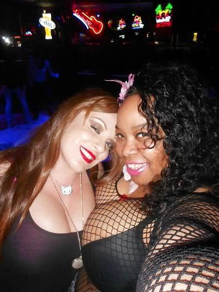 25P Busty Thick FB Friends