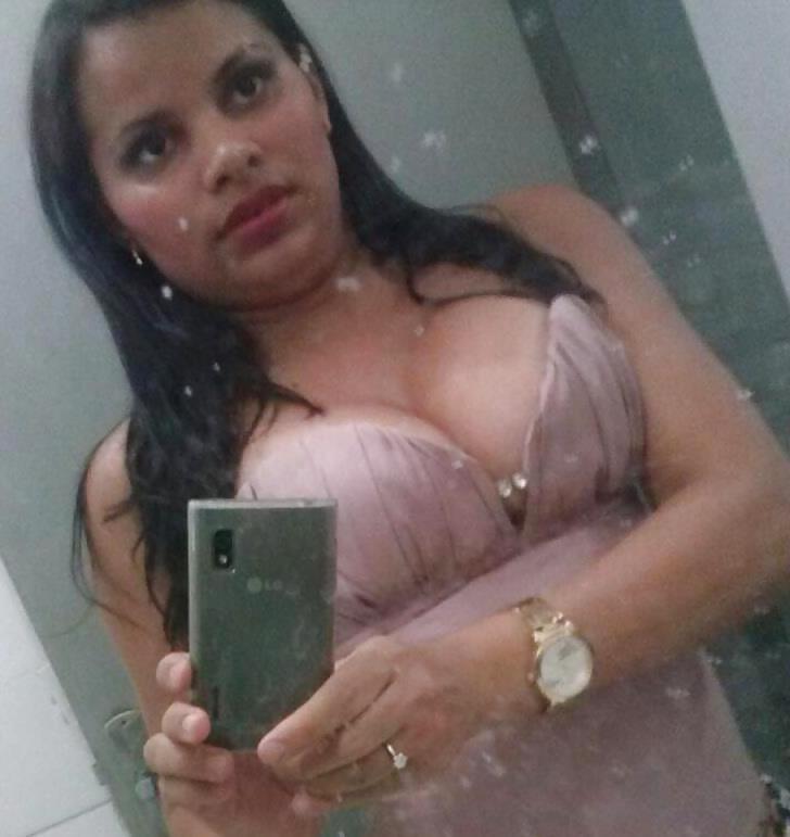 25P Busty Thick FB Friends