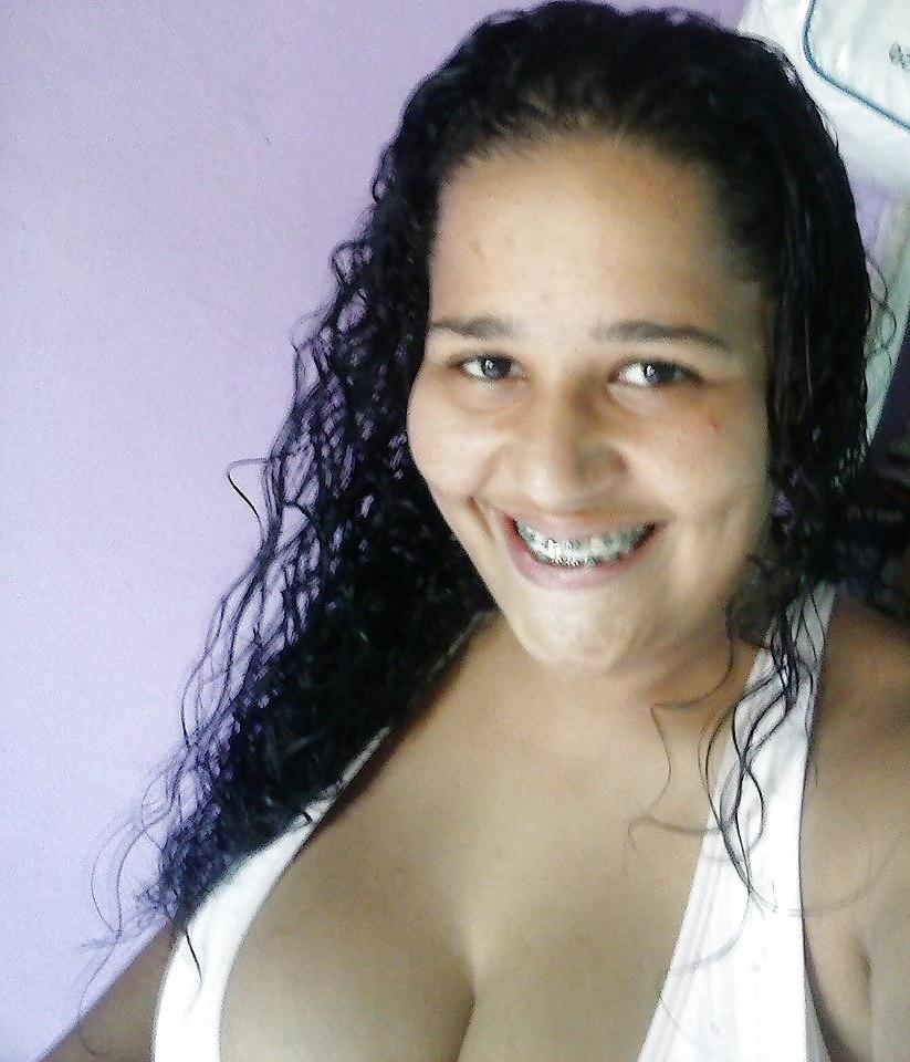 25P Busty Thick FB Friends