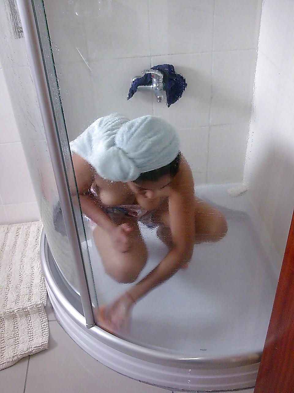 9P Bangladeshi Rimsha In bathroom