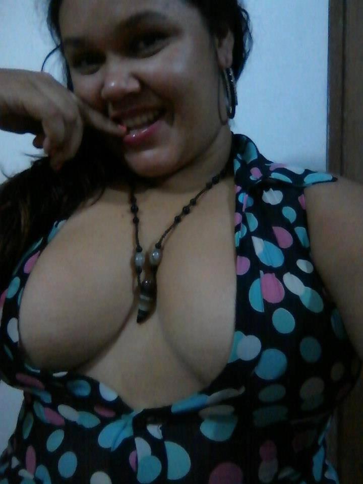 25P Busty Thick FB Friends 2
