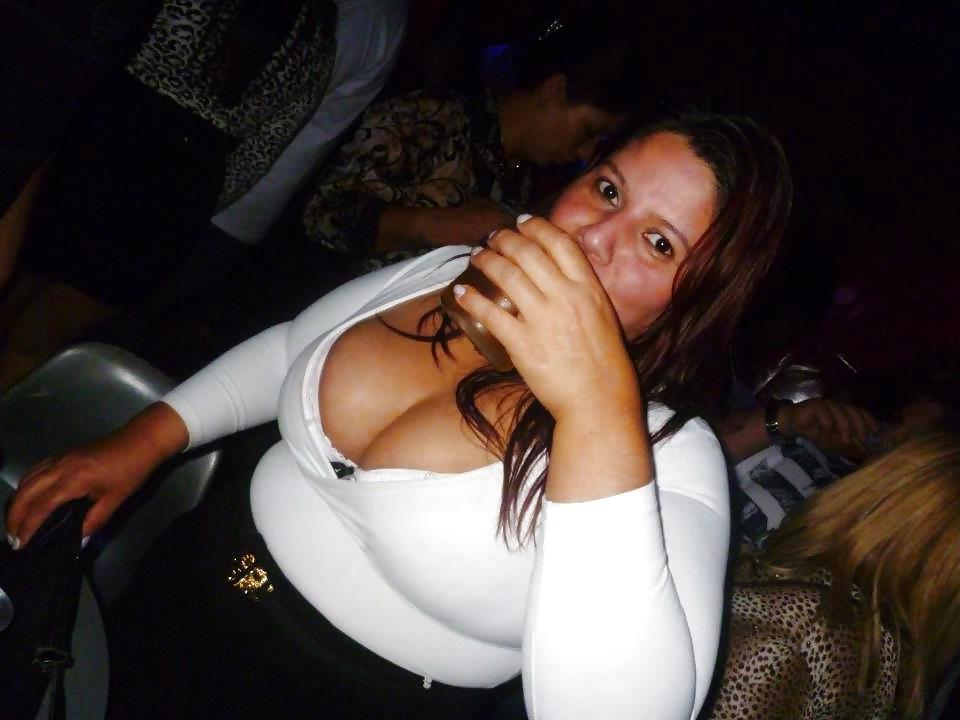25P Busty Thick FB Friends 2