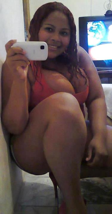 25P Busty Thick FB Friends 2
