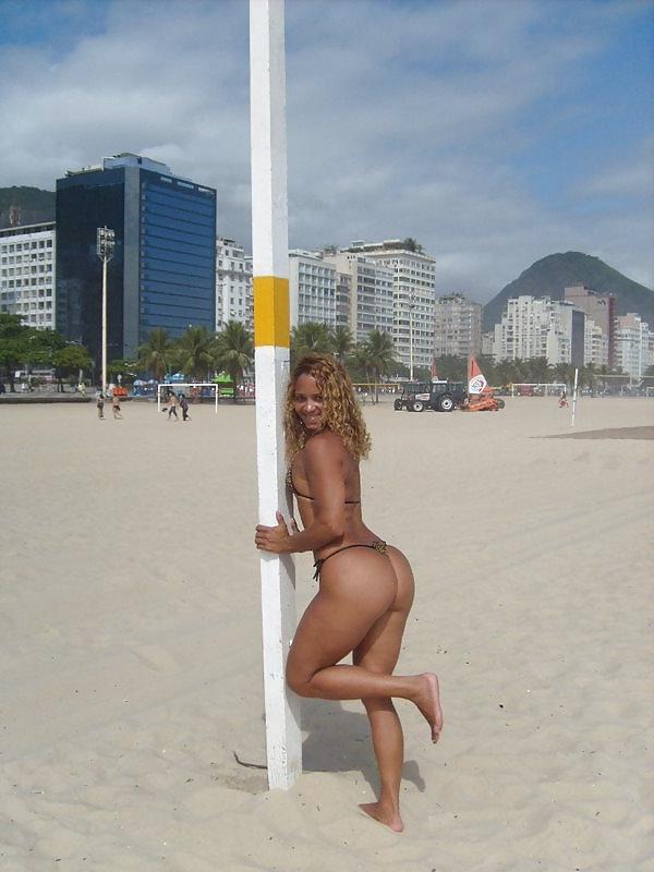 10P Brazilian Milf from Rio