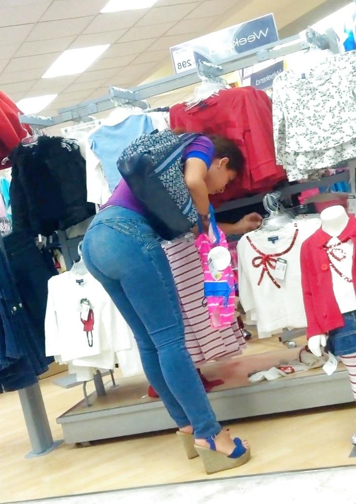 25P Horny Mom in jeans