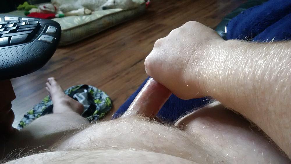 4P Jerking off to SoneaOre