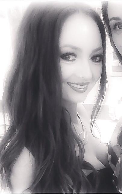 25P Bimbo show off laura loves flashing her thongs and tits