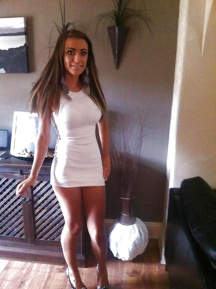 25P Sluts in tight Dresses and Skirts 2