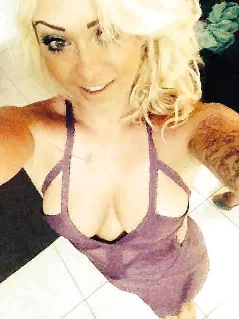 13P Fb bimbo thea