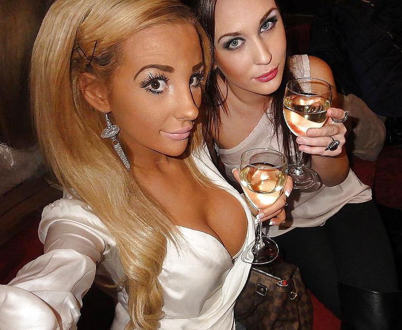 17P Kissie bimbo blonde 
