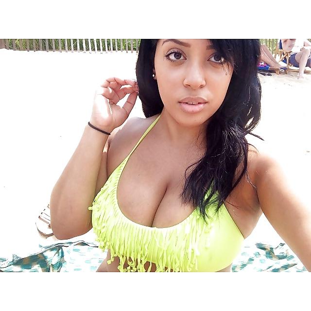 25P Thicky Thick 6-Amateur Mixed Girl