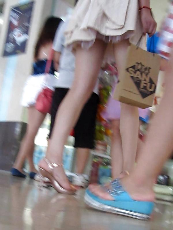 16P Chinese girl upskirt