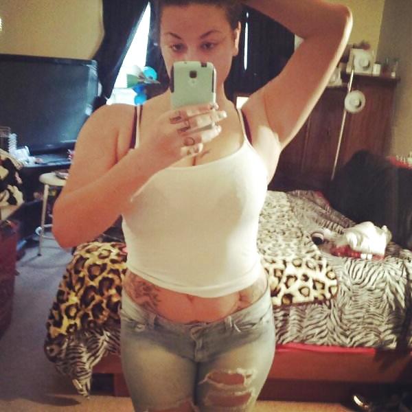 23P Busty Latina Loves Showing Off Her Tits 