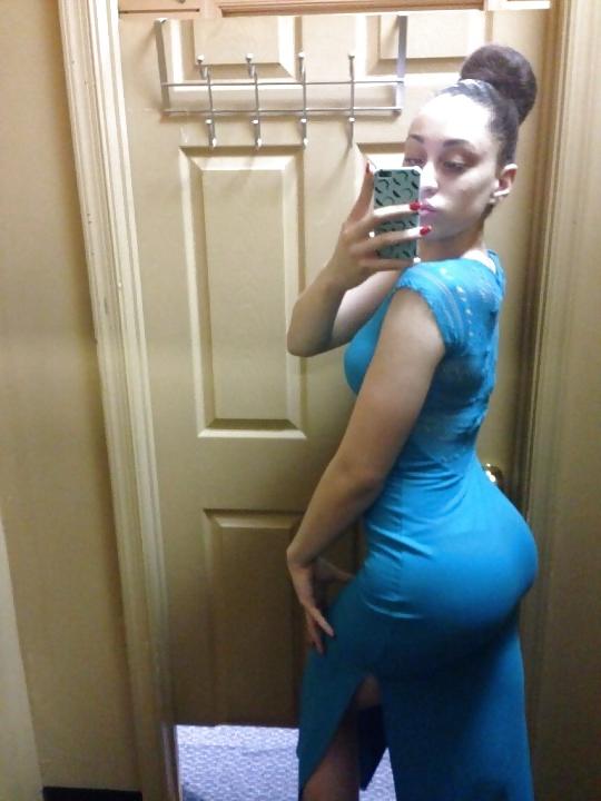 25P Thick Sexy Mixed Chic With A Curvy Body