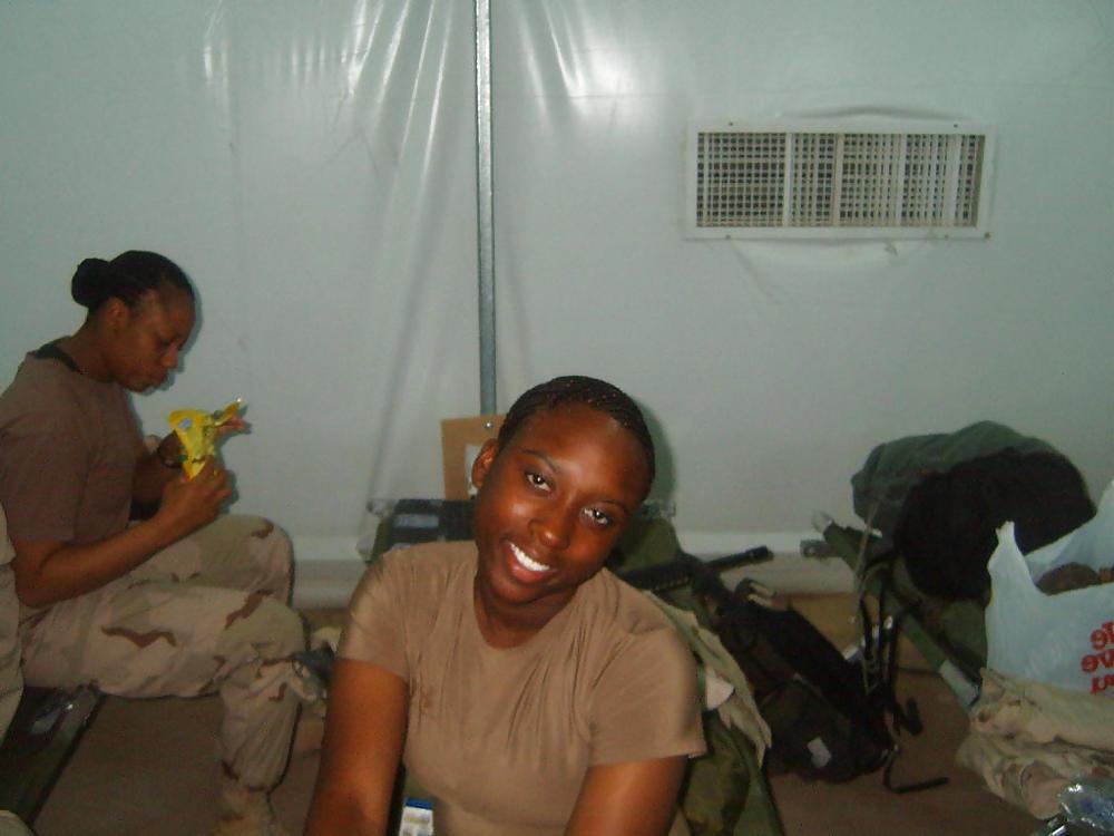 7P Black Army Girl