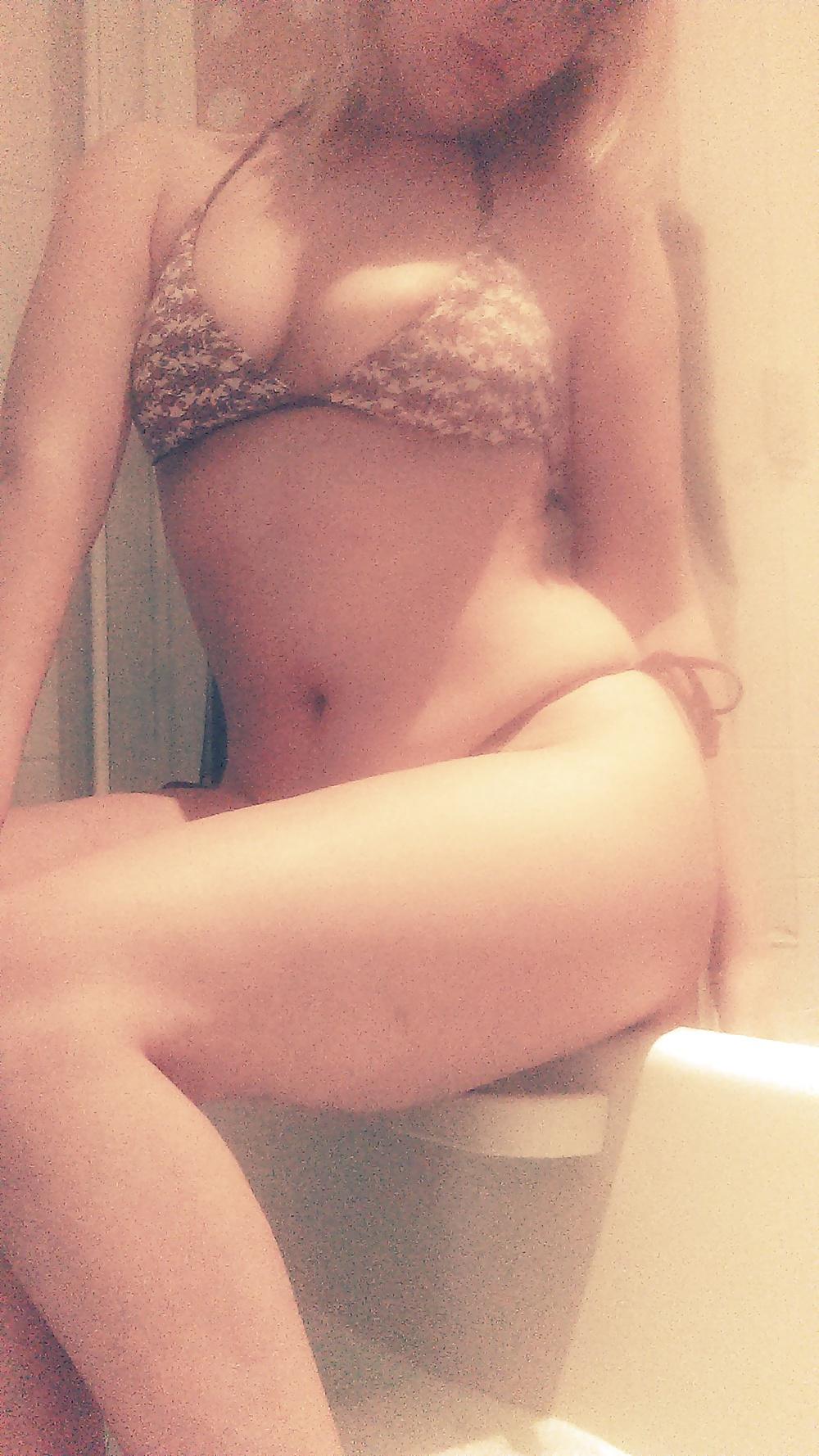 6P Steamy in the bathroom