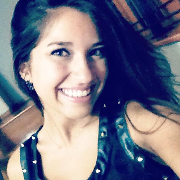 16P Hot Brazilian Brunette