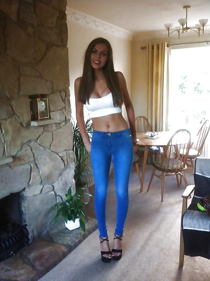 25P Hot little teens in skin tight jeans