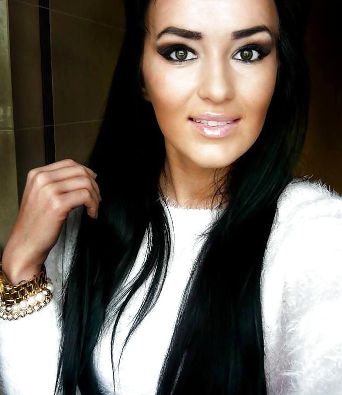 25P Black-Haired Goddesses (vol 21)