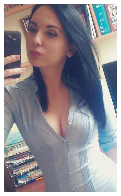 25P Black-Haired Goddesses (vol 9)