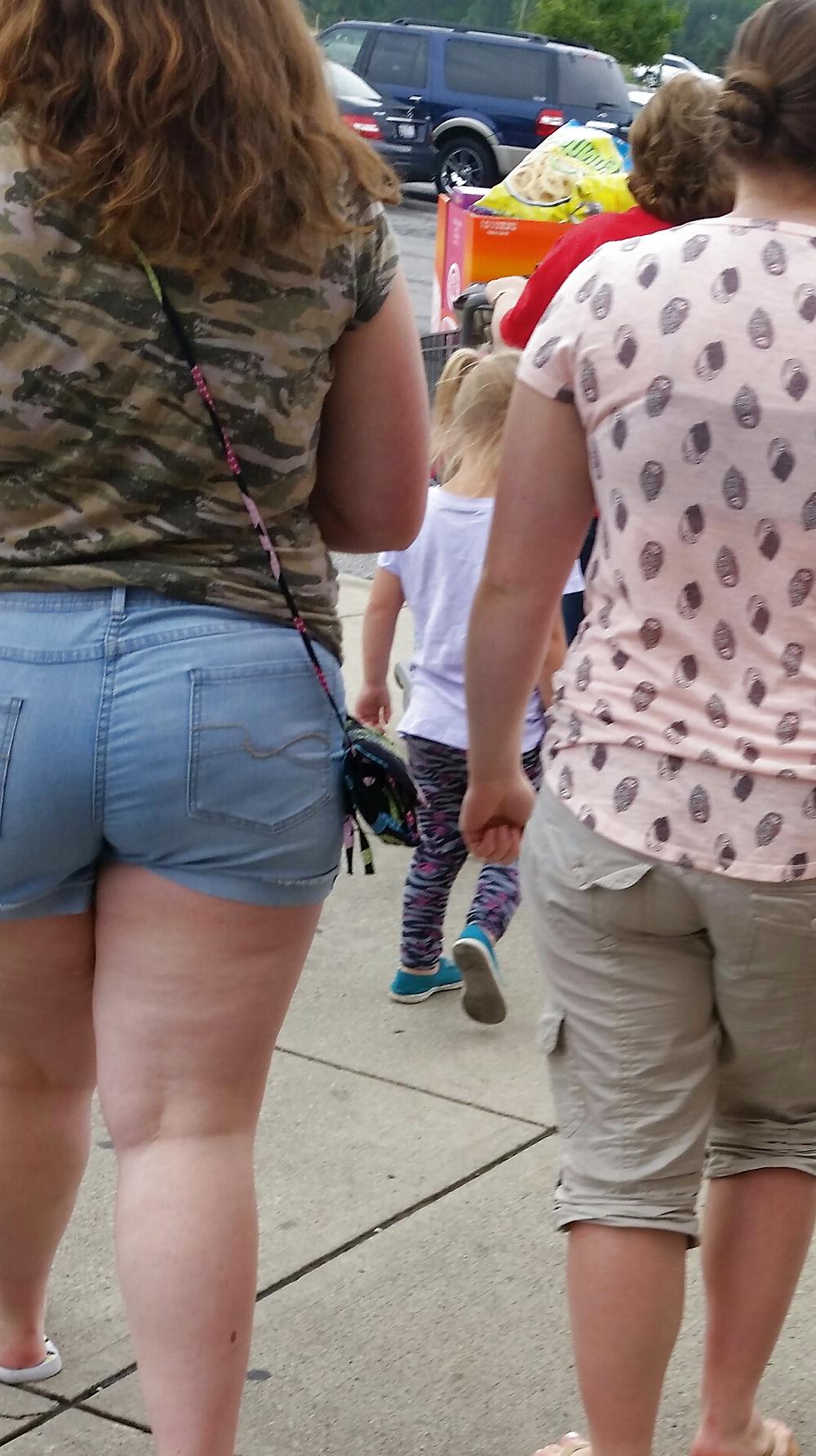 7P Thick young thing I'd fuck