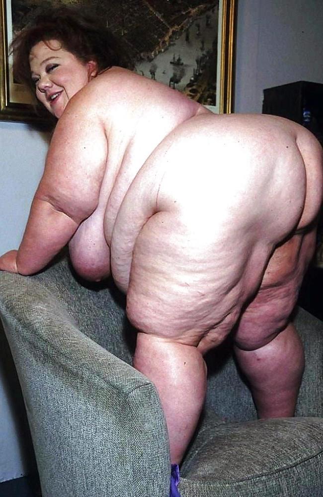 24P Big fat granny omas I would love to date