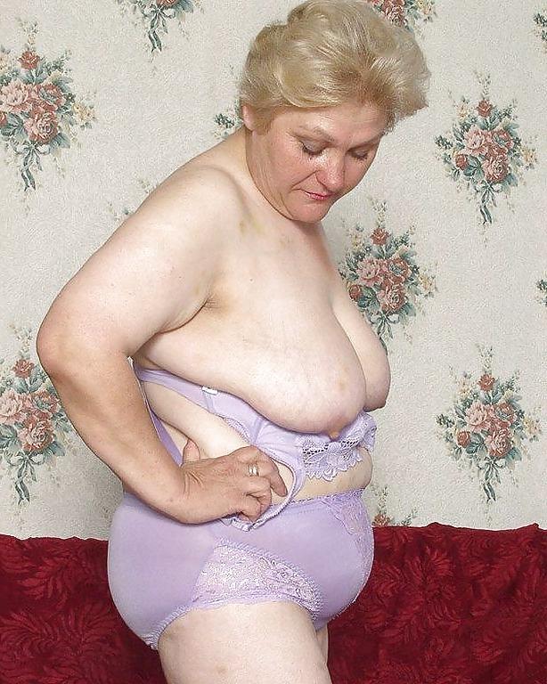 24P Big fat granny omas I would love to date
