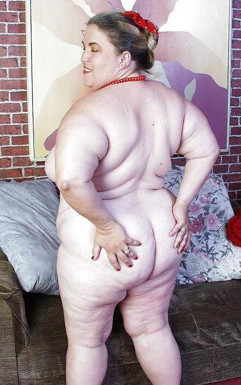 24P Big fat granny omas I would love to date