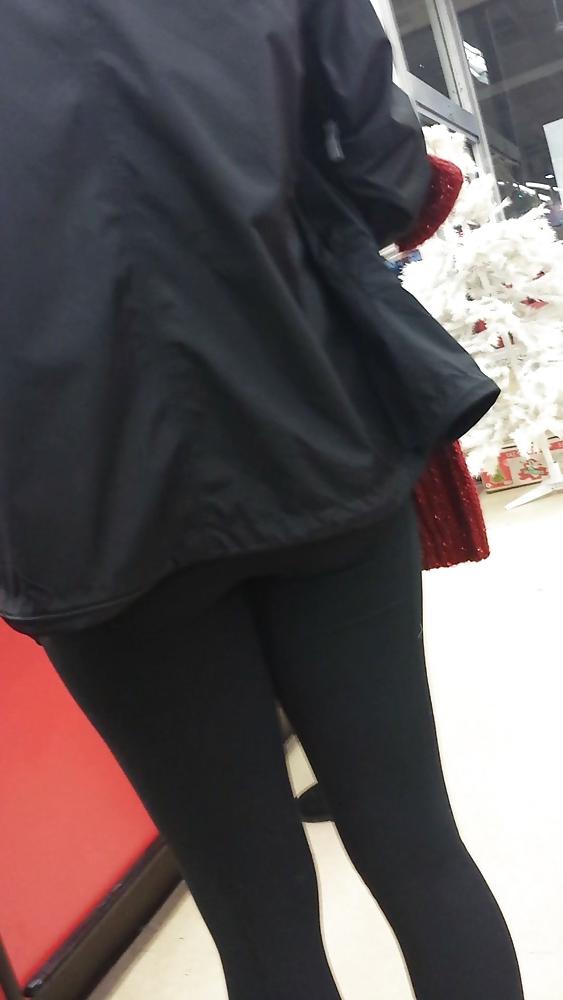 17P Public shopping candid teen and mature leg, ass and tits - 3