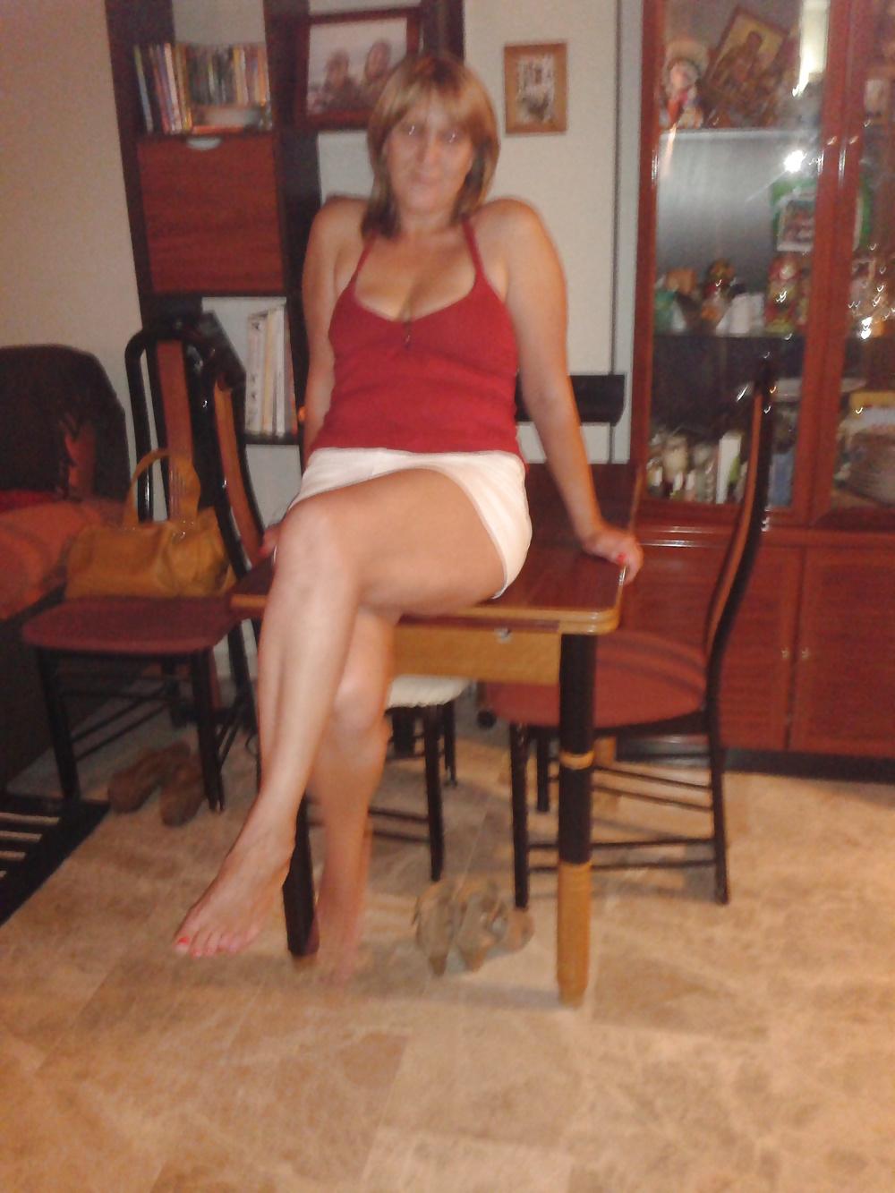 20P Luz en miniskirt