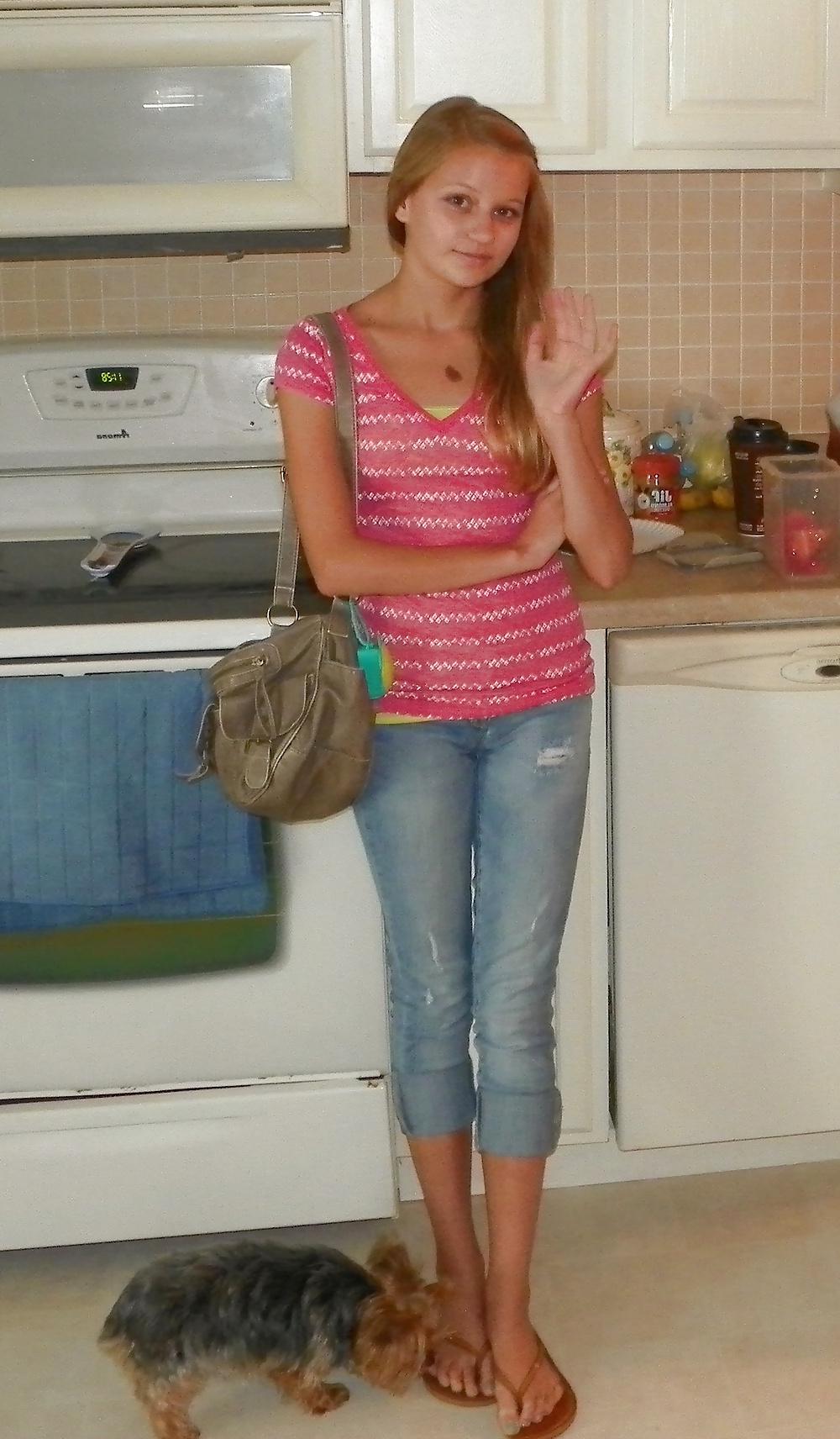 25P Horny girls in jeans CXXI