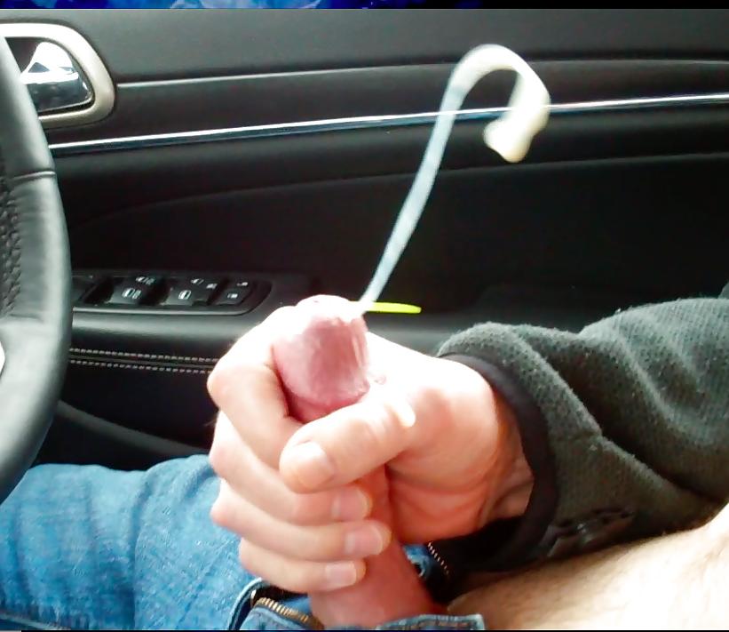 12P Thick creamy flying cum shot