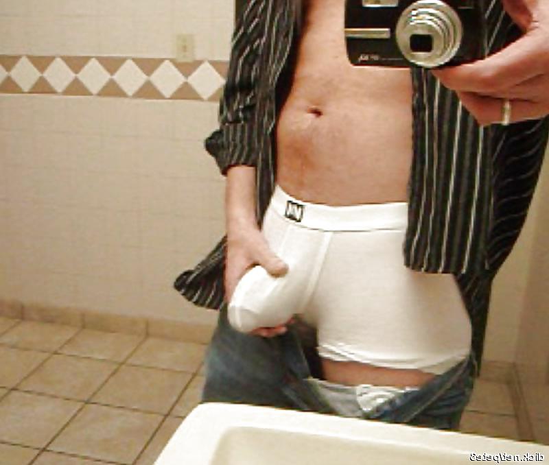 12P Thick creamy flying cum shot