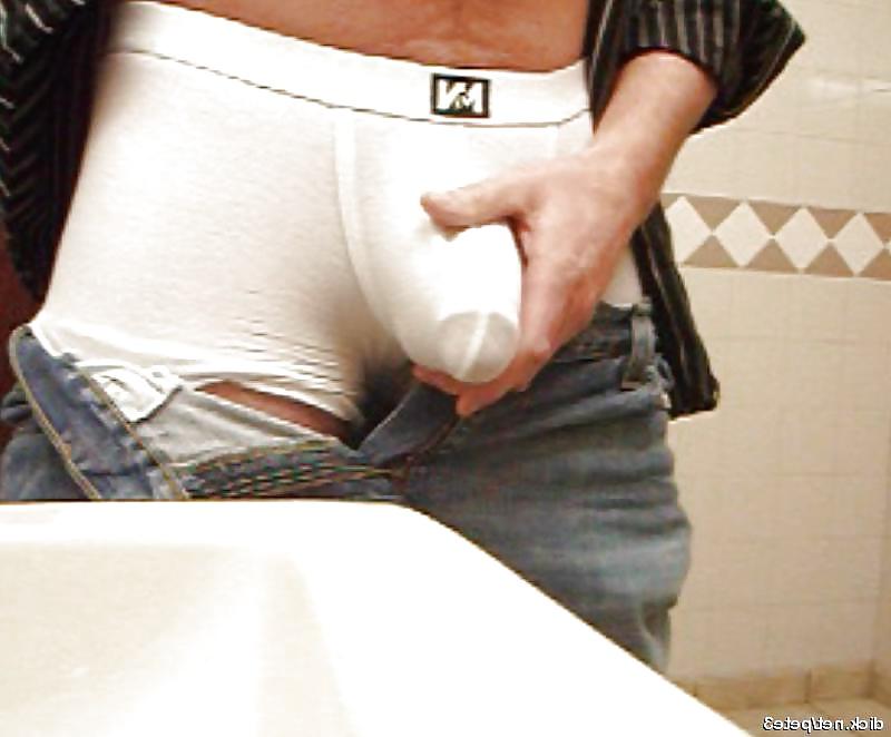 12P Thick creamy flying cum shot