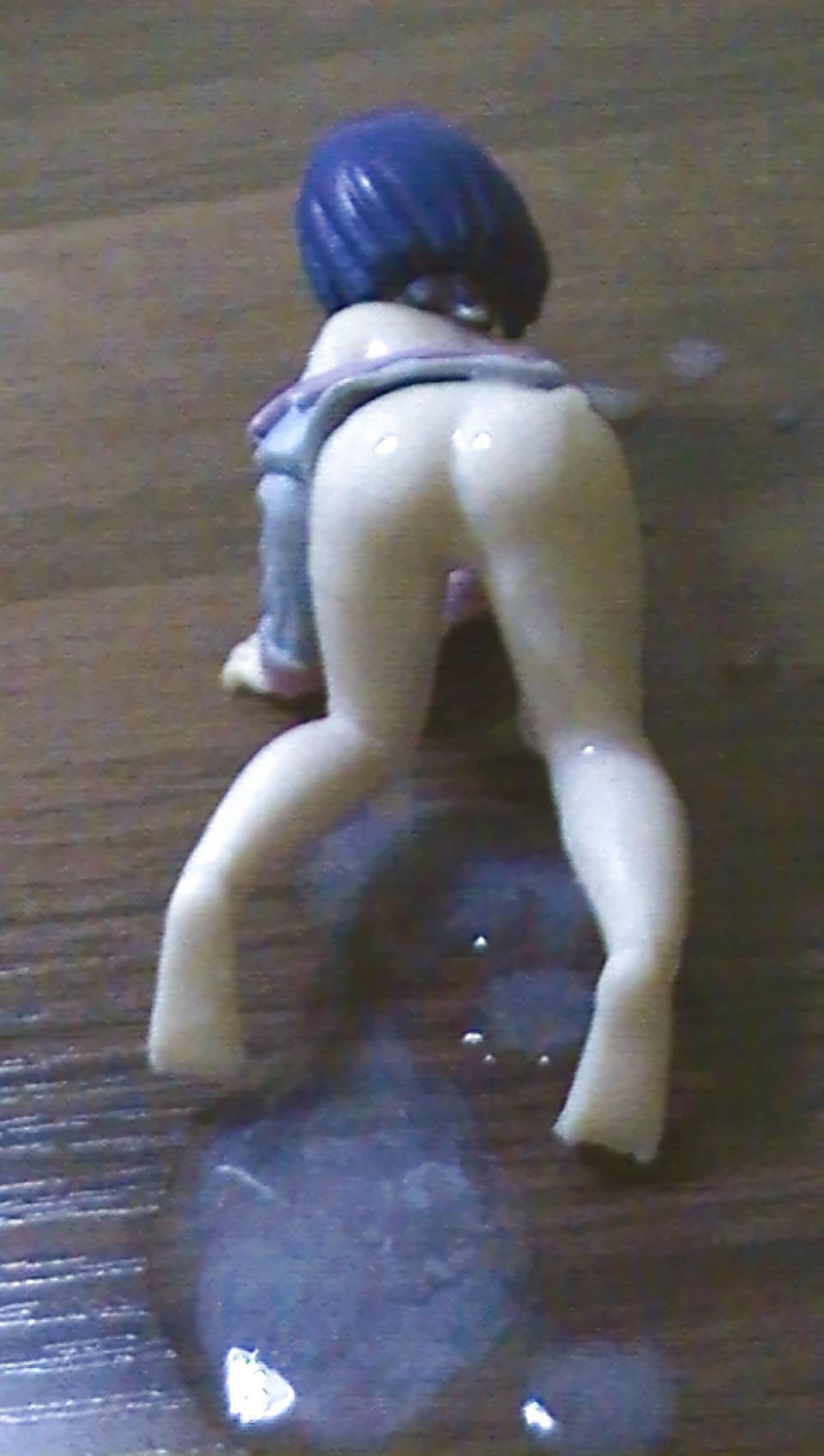 10P Cum on anime figure