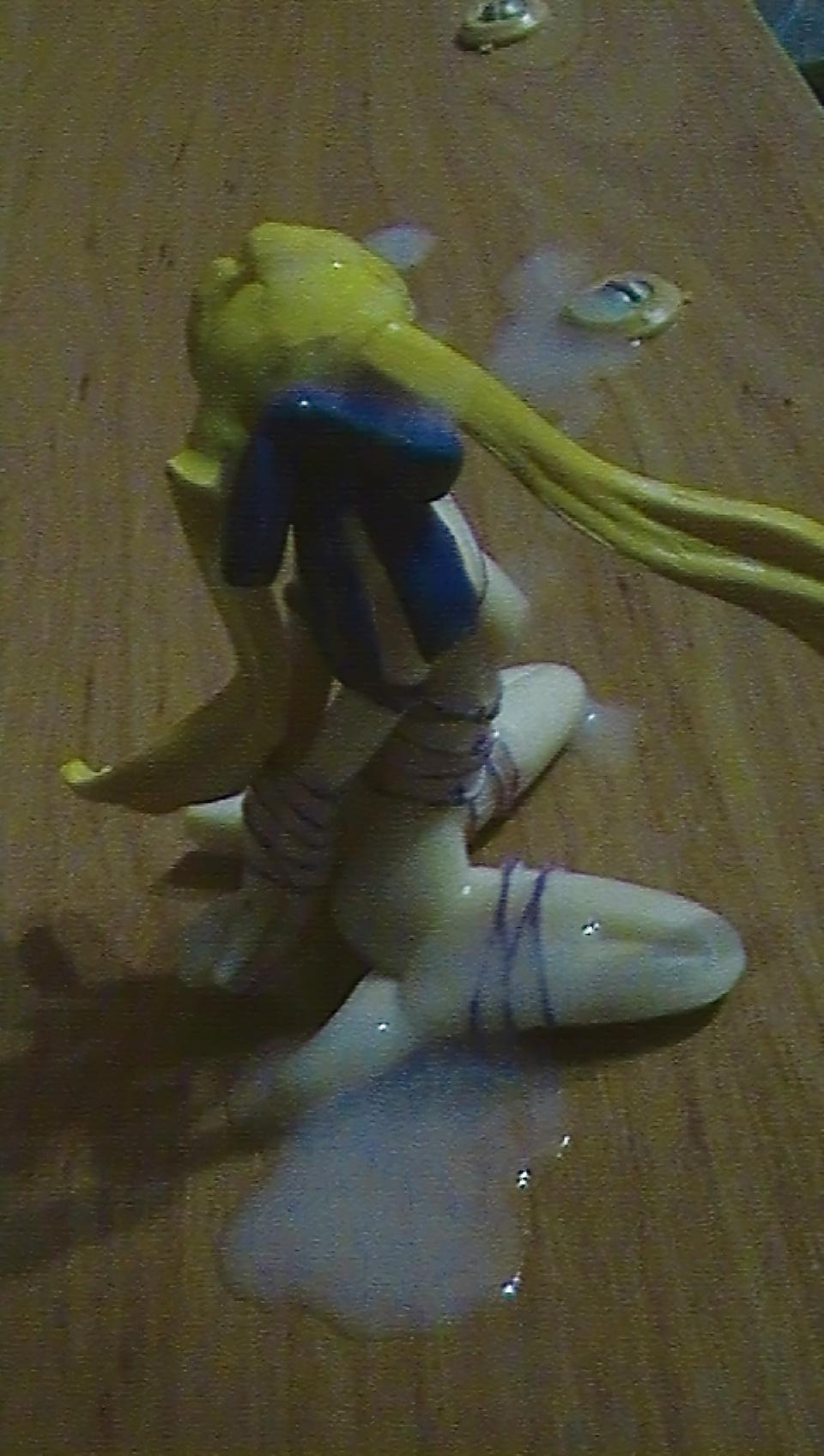 10P Cum on anime figure