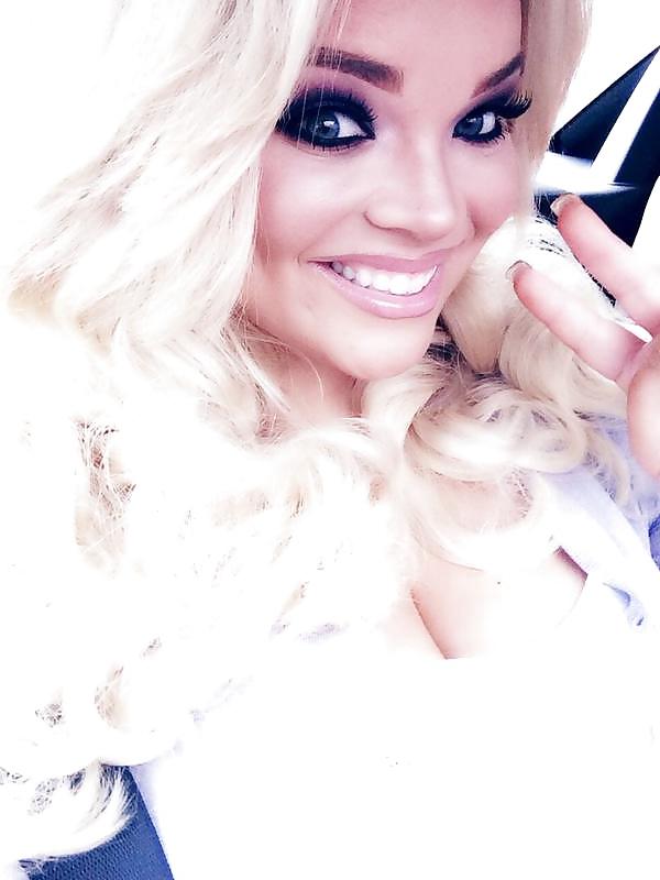 25P Plus size bimbo