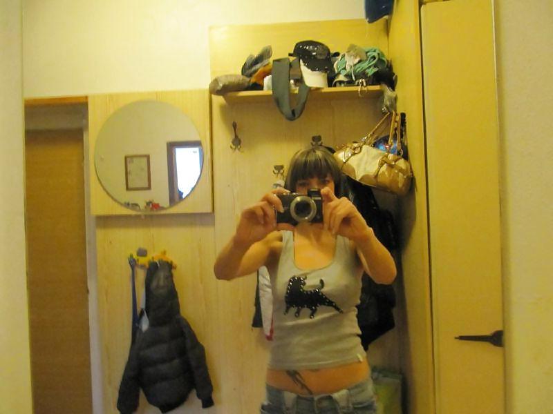 11P Brunette in mirror