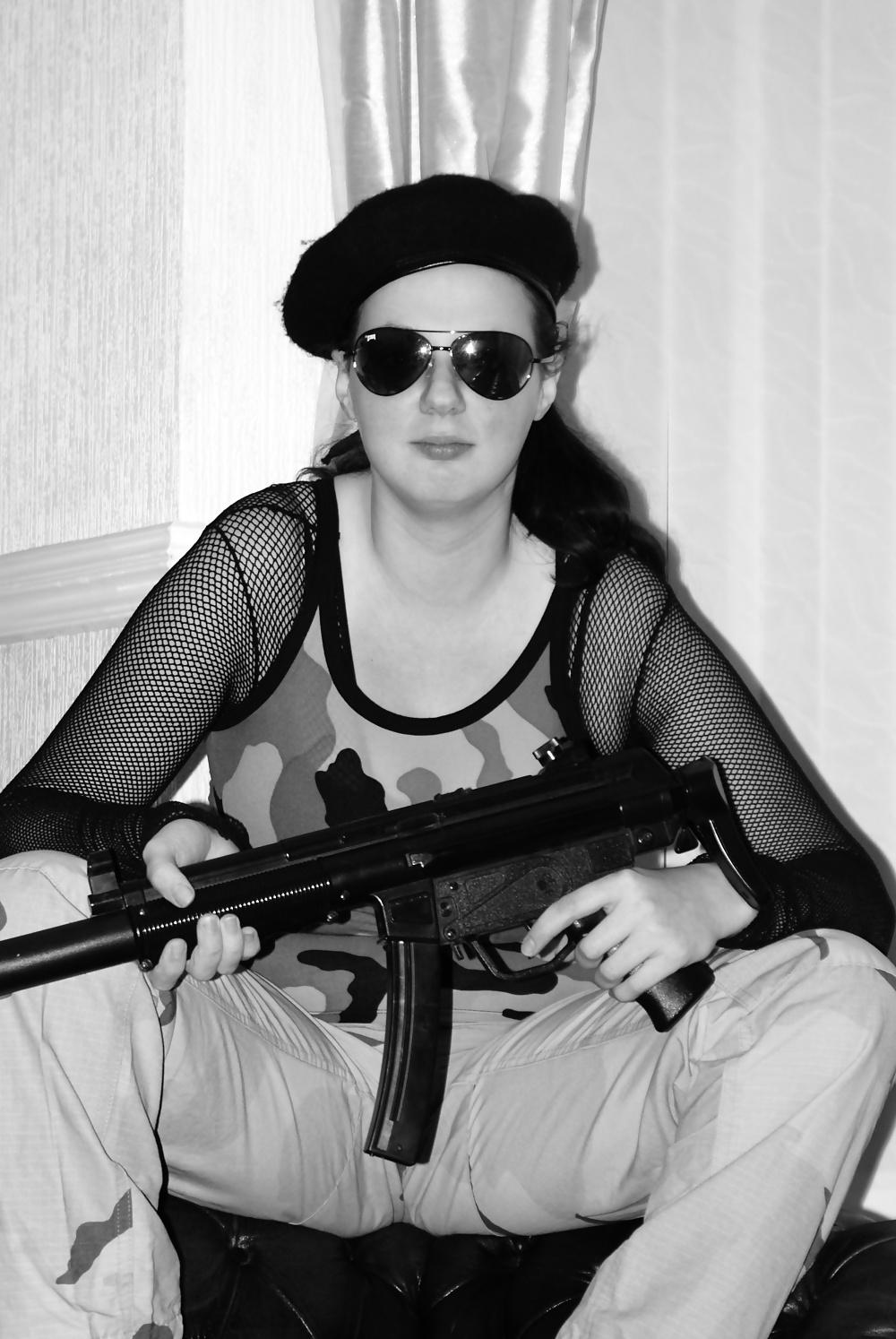 23P Army mistress