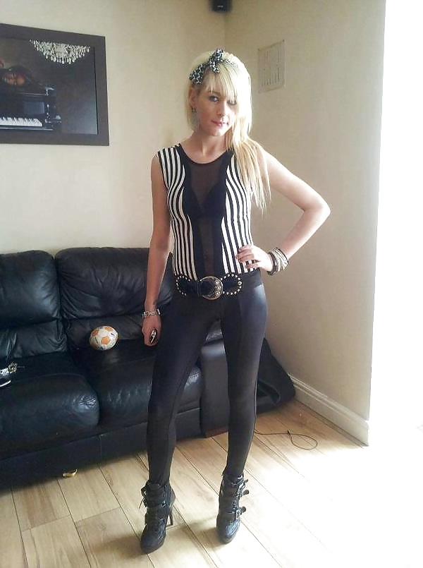 25P Sluts in tight pants! 17