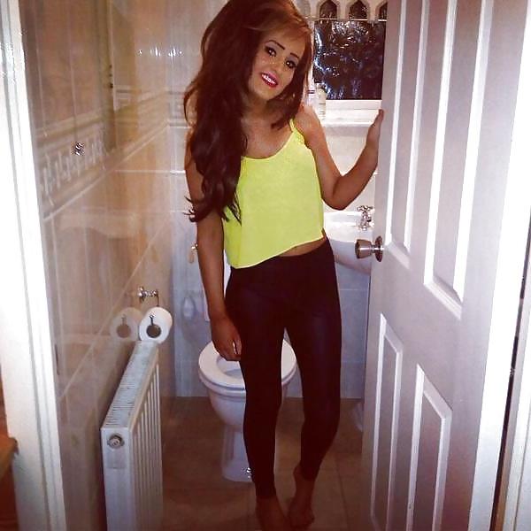 25P Sluts in tight pants! 17